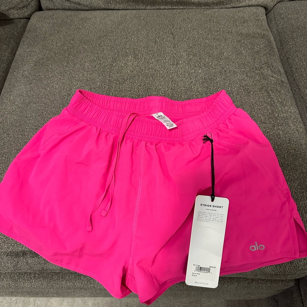 ALO Yoga Women's Bright Pink Athletic Shorts_NWT_Small